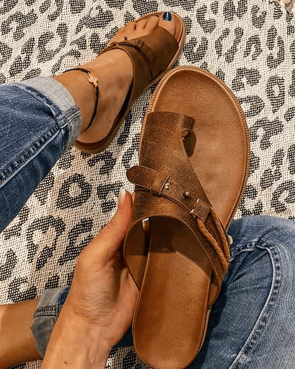 Emersyn | Women’s Toe Loop Sandals with Cross Strap