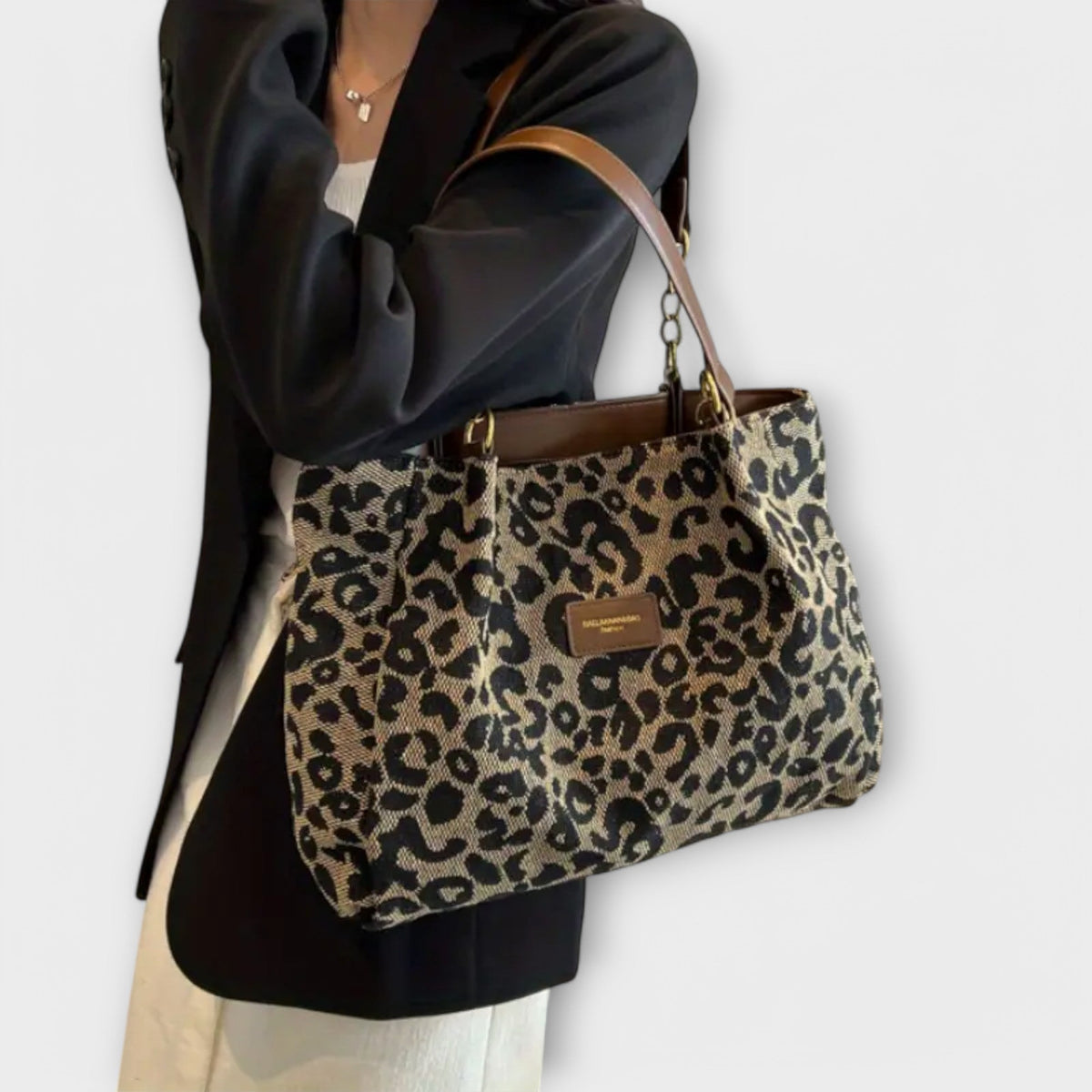 Solvi | Women’s Leopard Print Shoulder Bag with Chain