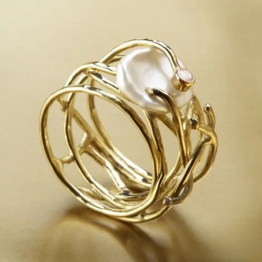 Harper |  Women’s Pearl Ring with Twisted Band