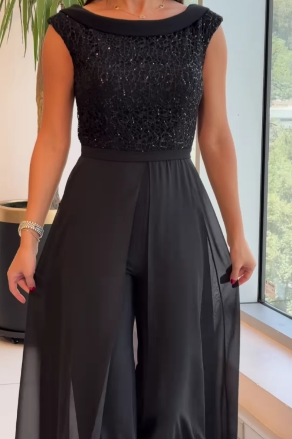 Loretta | Women’s Crew-Neck Textured-Panel Jumpsuit with Flattering Fit