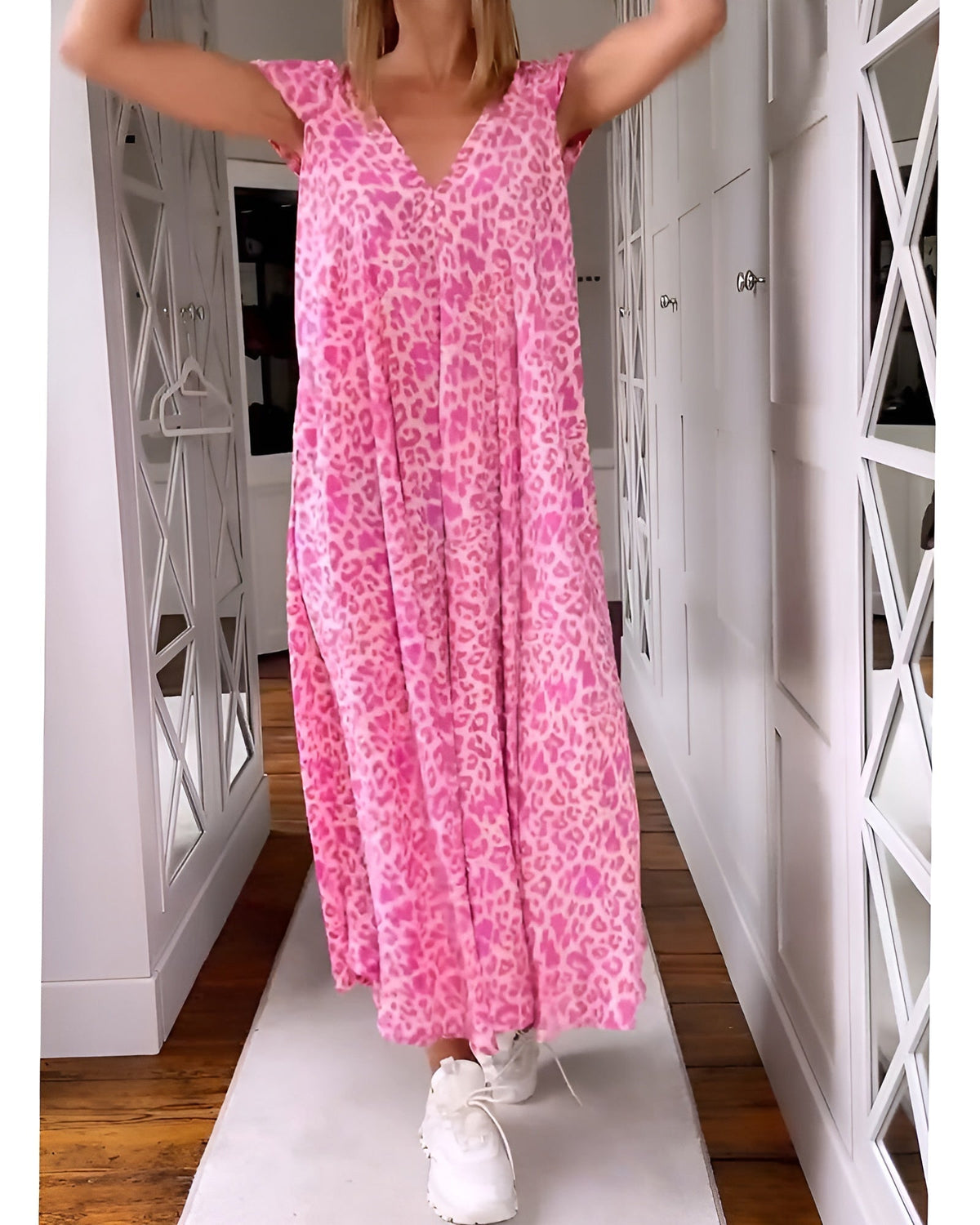 Véronique | Women’s Long V-neck Dress with Leopard Print