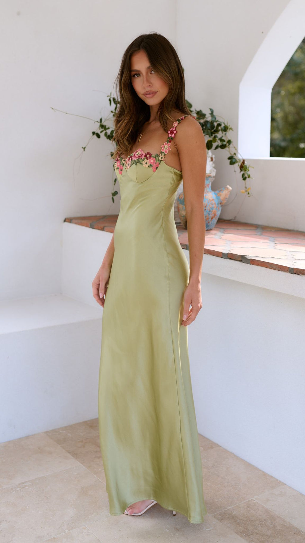 Luz | Women’s Solid Colour Dress with Embroidered Stitching