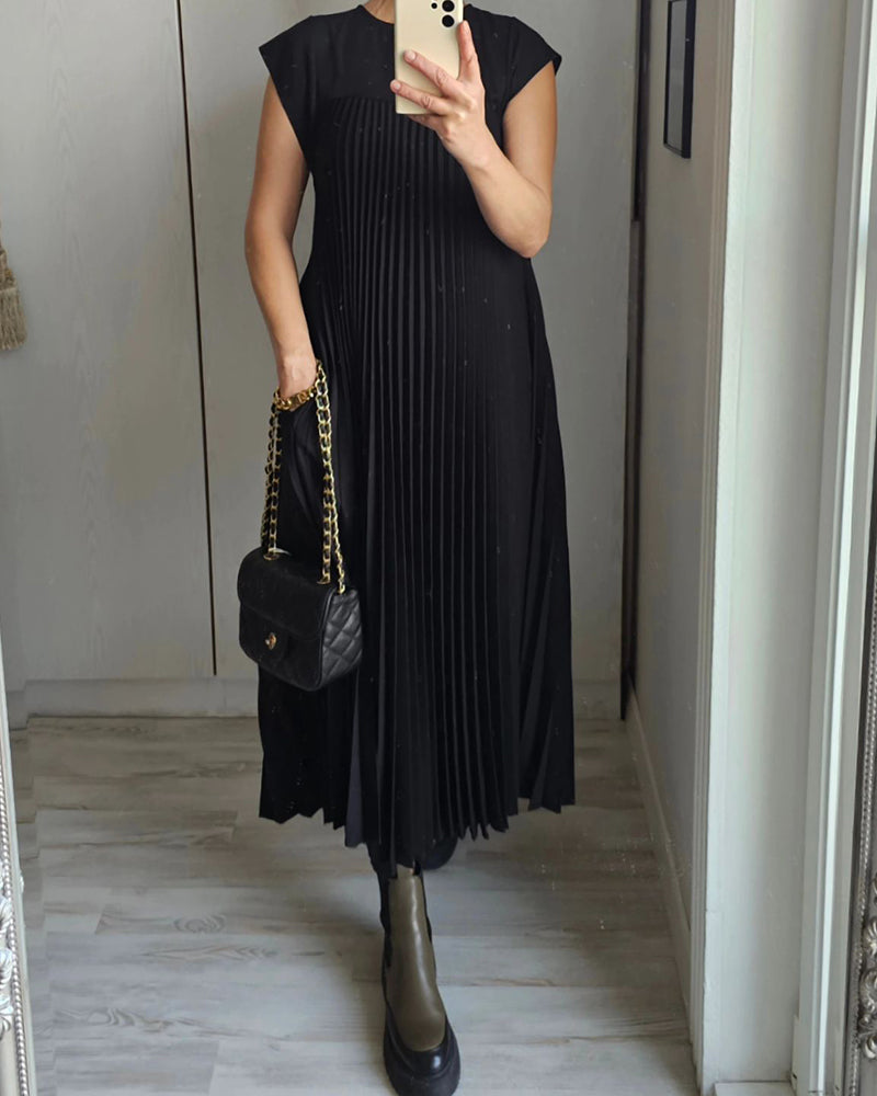 Gwendoline | Women’s Pleated Maxi Dress with Flowing Silhouette