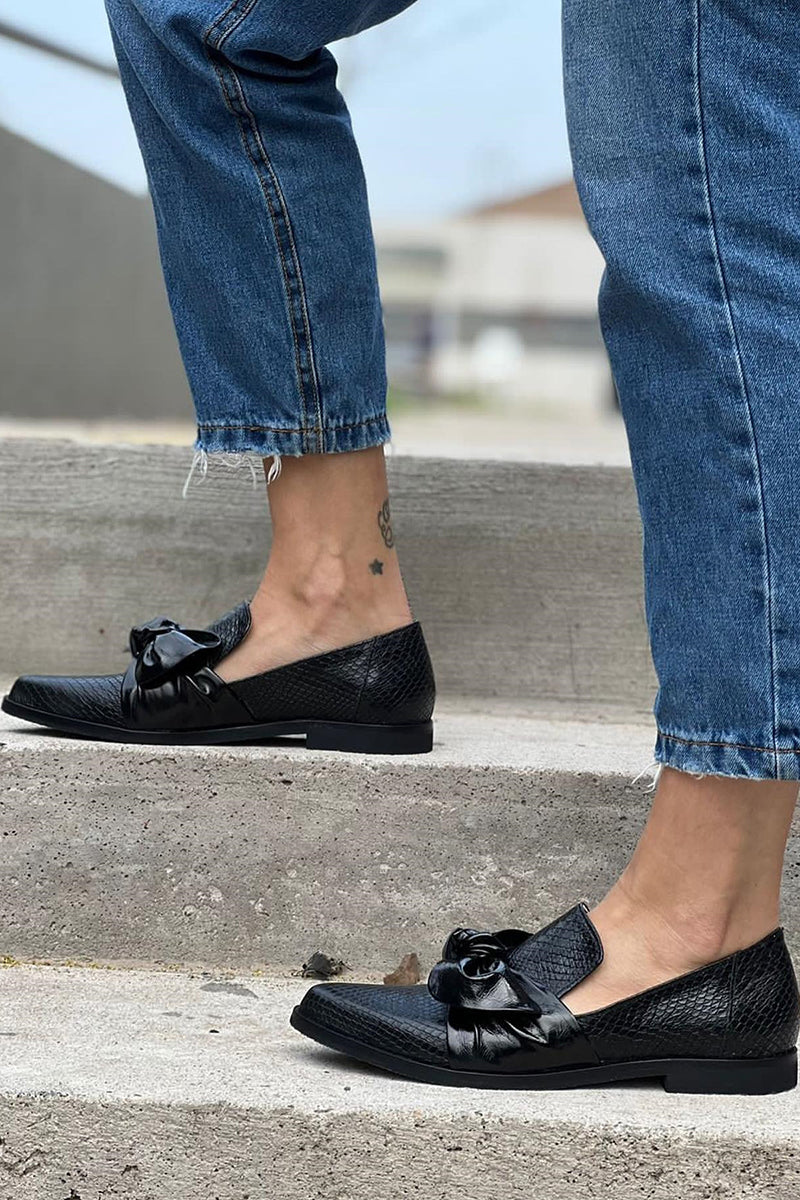 Iris | Women’s Bow-Detail Moccasins with All-Day Comfort