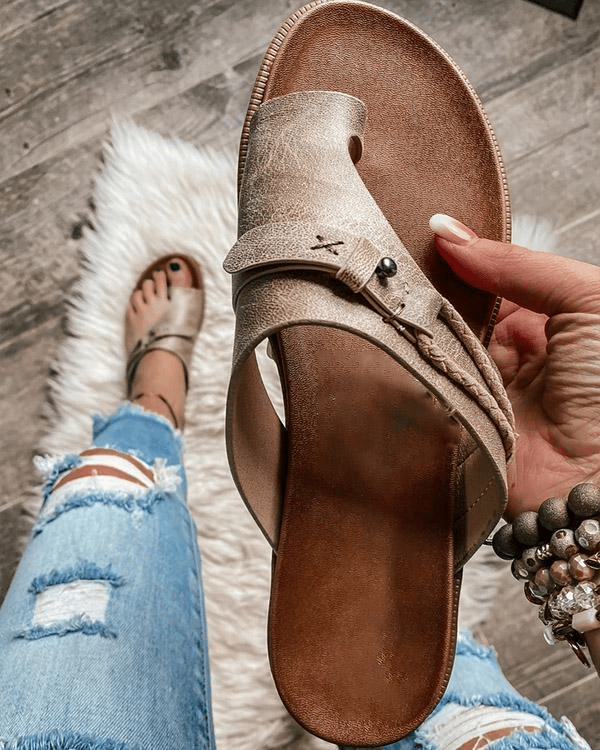 Emersyn | Women’s Toe Loop Sandals with Cross Strap