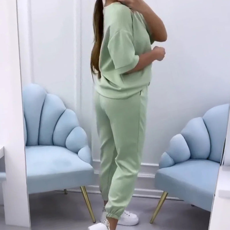 Daisy | Women’s Short Sleeve Set with Relaxed Trousers