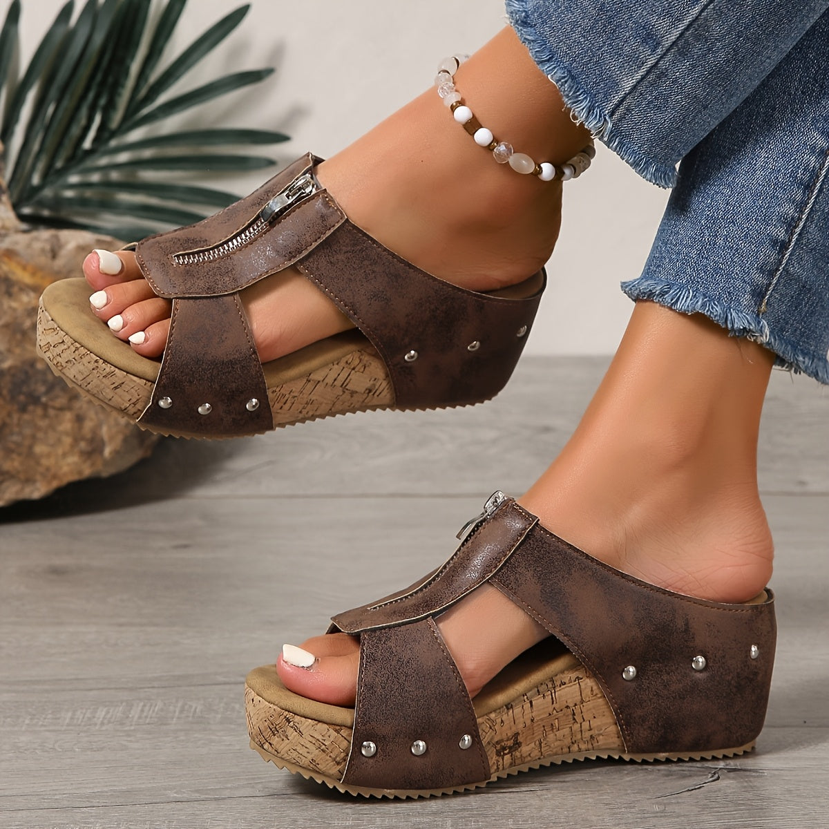 Sunshine | Women’s Vintage Platform Sandals with Zip Closure