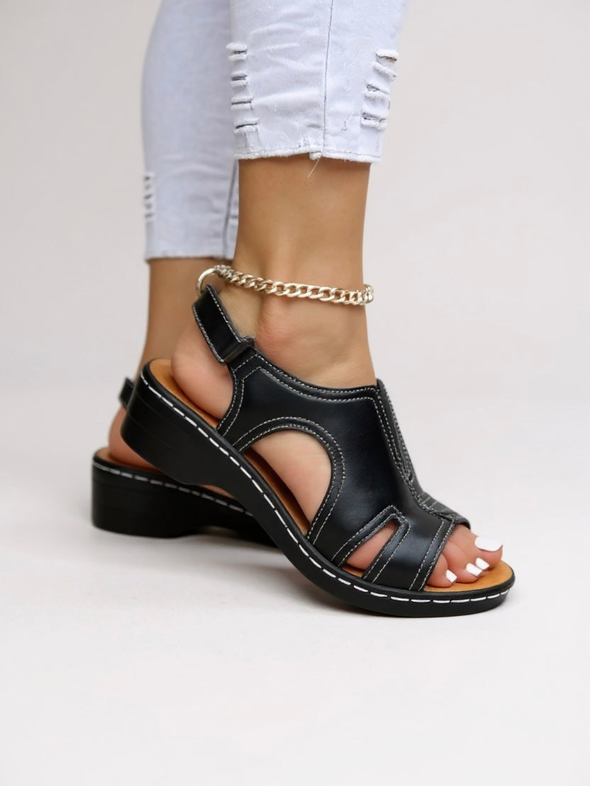 June | Women’s Strappy Sandals with Adjustable Fastening