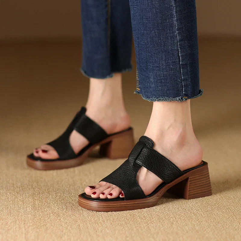 Enara | Women’s Minimalist Sandal with Cushioned Insole