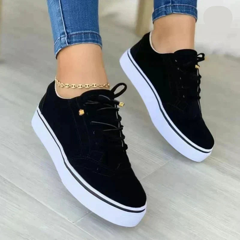 Billie | Women’s Billie Flatform Sneakers with Brogue Detail