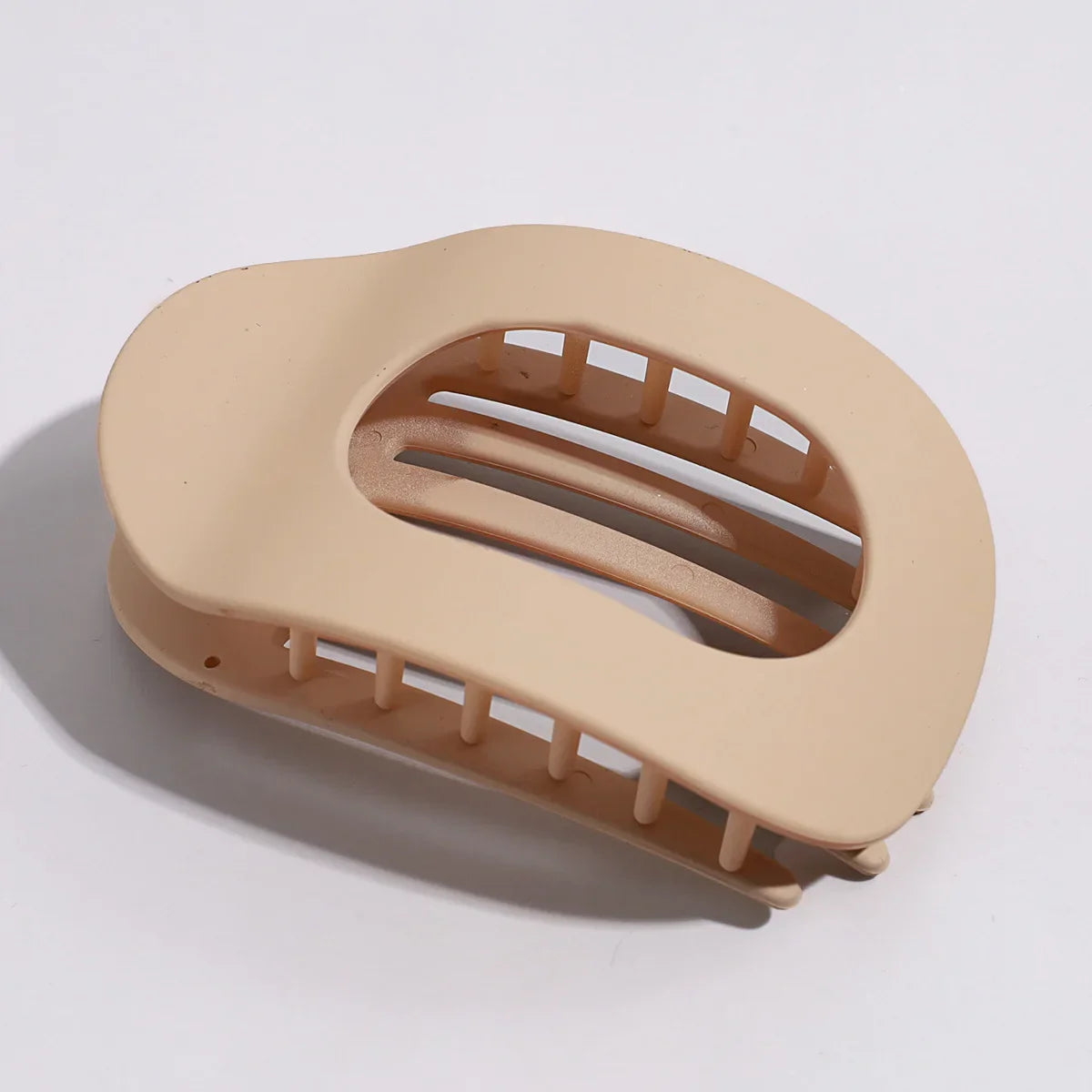 Brenda | Women’s Oval Hair Clip with Matte Finish