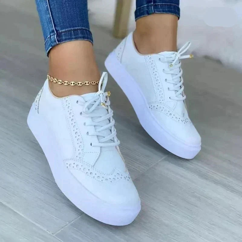Billie | Women’s Billie Flatform Sneakers with Brogue Detail