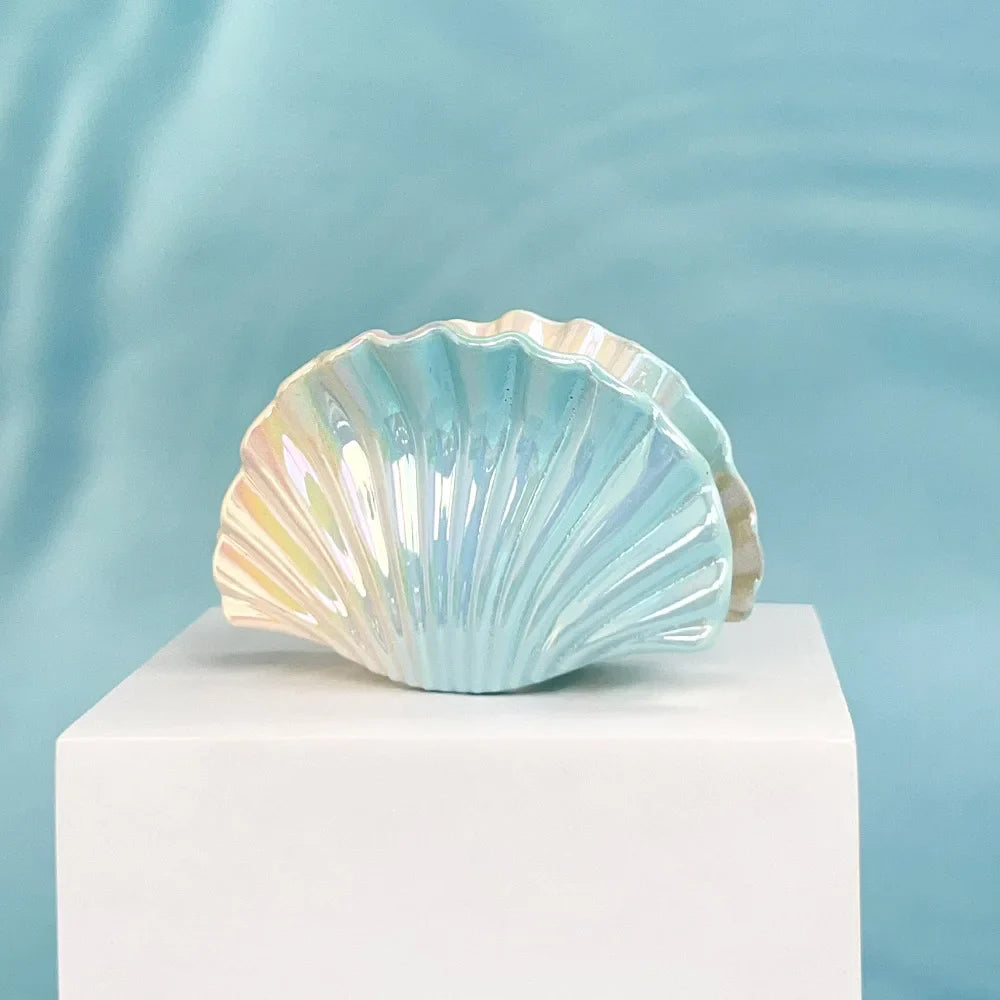 Muweordy | Women’s Gradient Shell Hair Claw with Shimmer