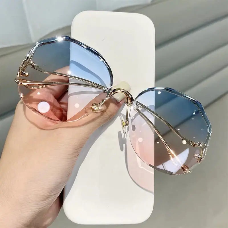 Moana | Women’s Oversized Square Sunglasses with UV Protection