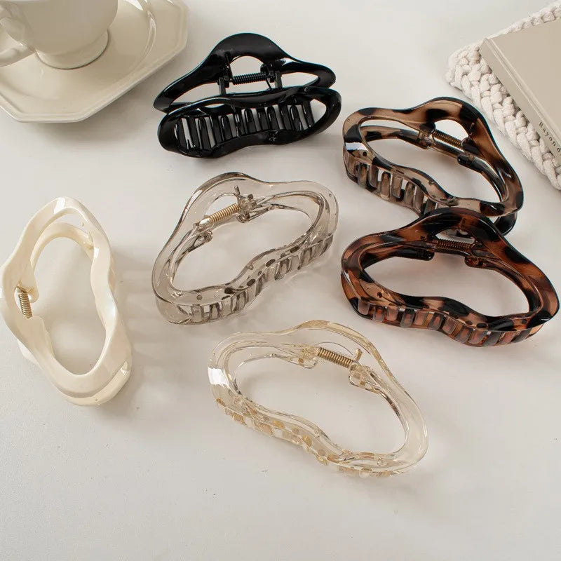 Jarra | Women’s Irregular Cave Hair Clips with Claws