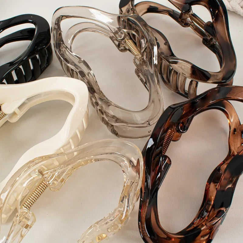 Jarra | Women’s Irregular Cave Hair Clips with Claws