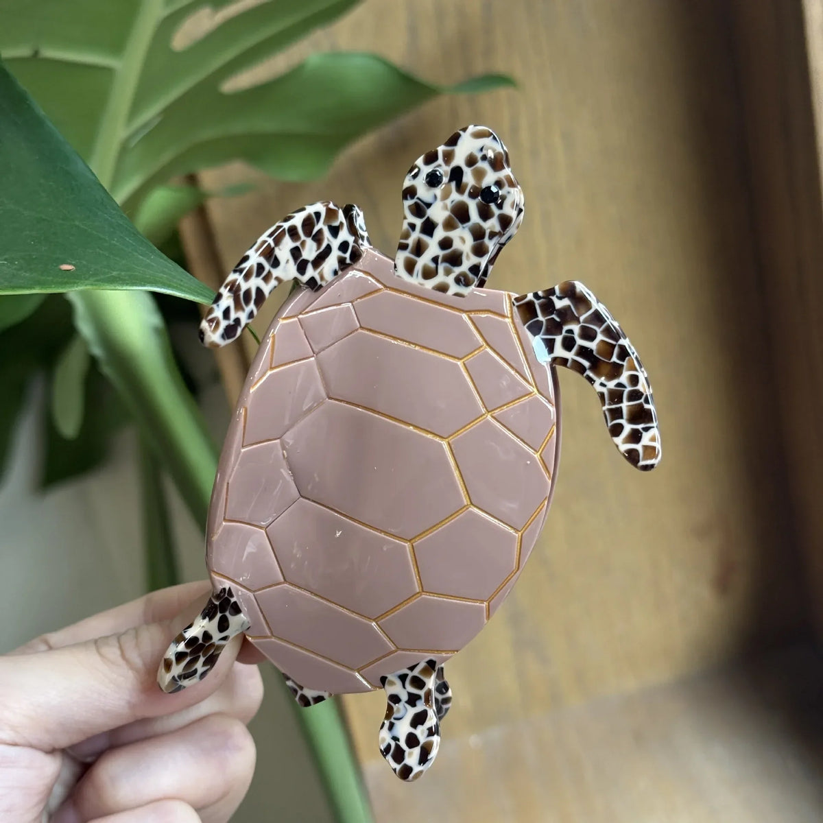 Alira | Women’s Mermaid Tortoise Hair Clip with Grip