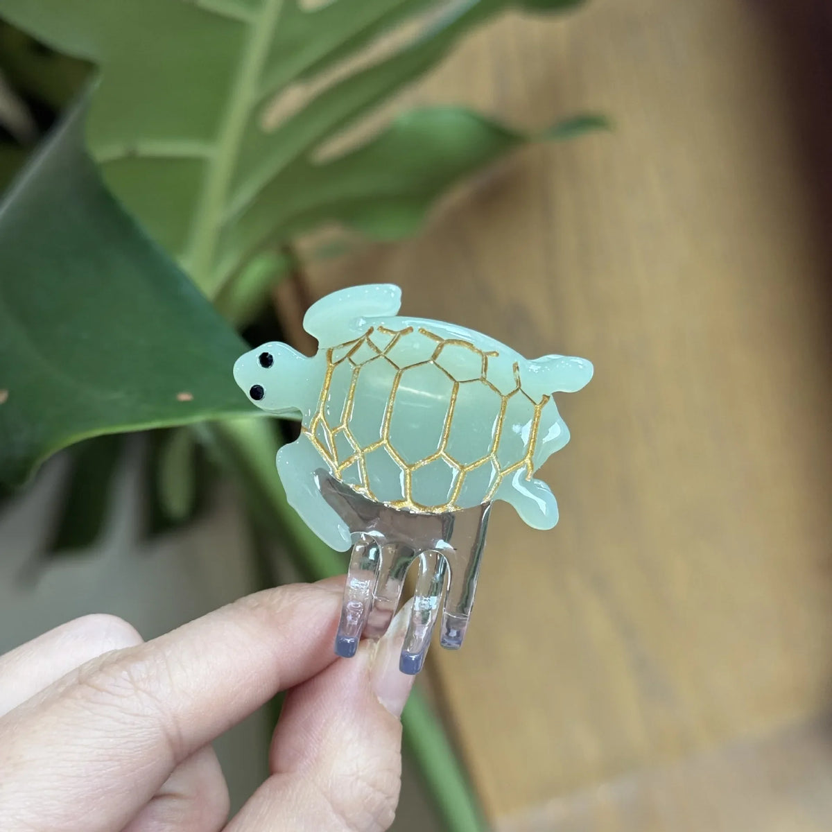 Alira | Women’s Mermaid Tortoise Hair Clip with Grip
