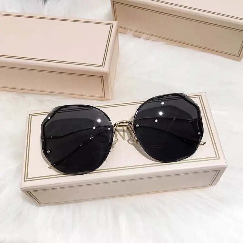 Moana | Women’s Oversized Square Sunglasses with UV Protection