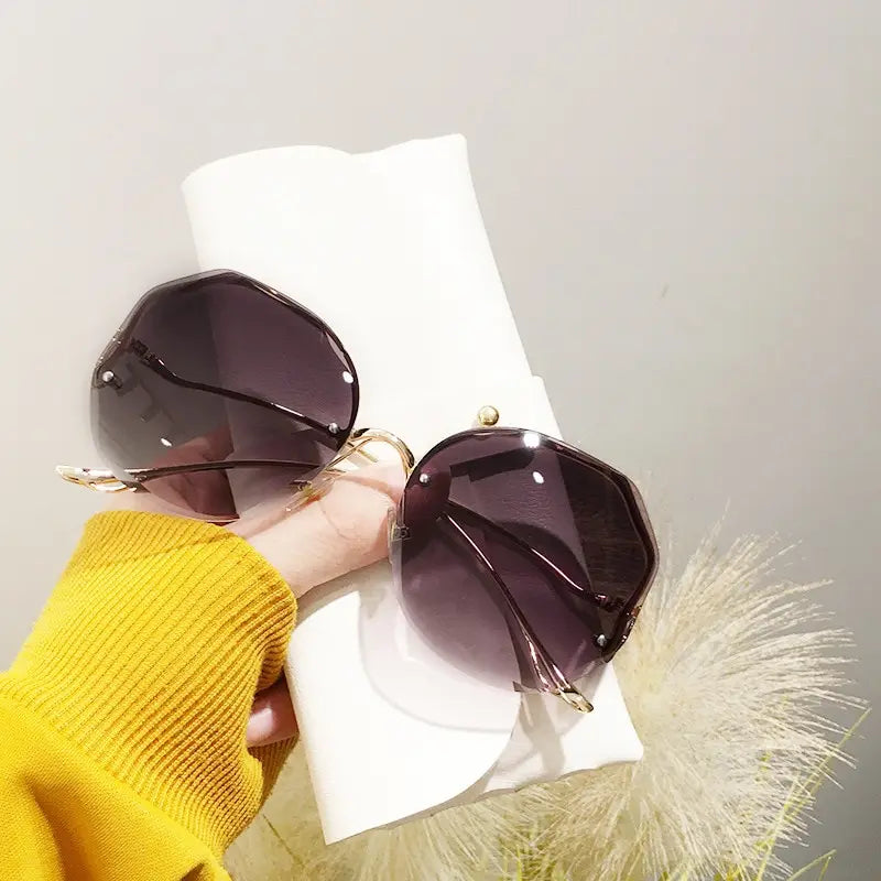 Moana | Women’s Oversized Square Sunglasses with UV Protection
