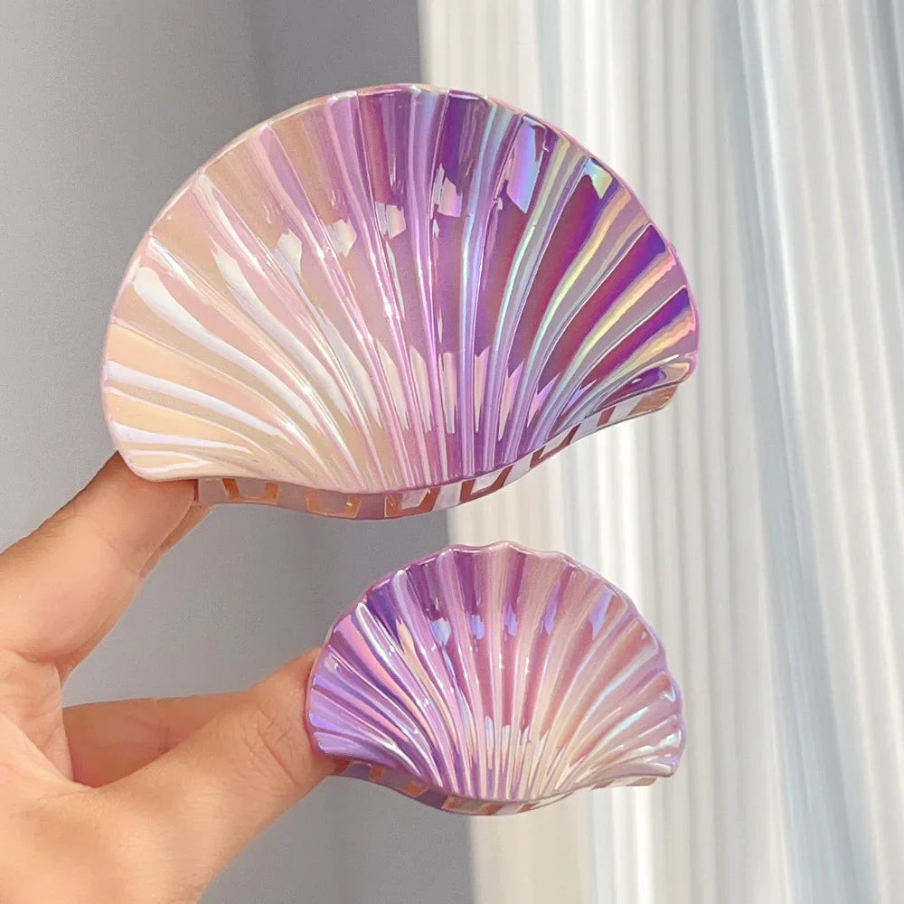 Muweordy | Women’s Gradient Shell Hair Claw with Shimmer