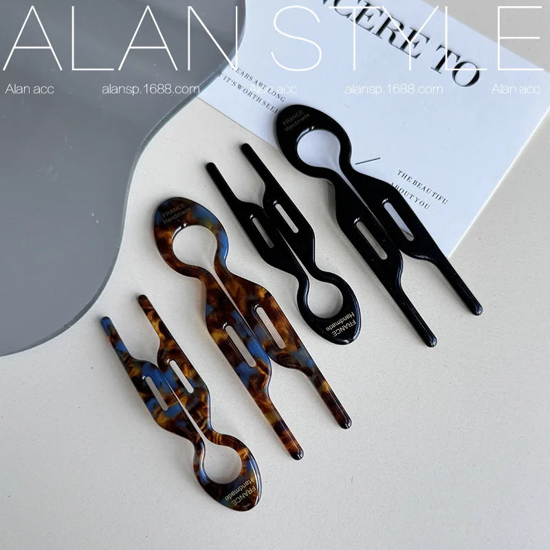 Claire | Women’s Hollow Comb Clip with Gentle Hold