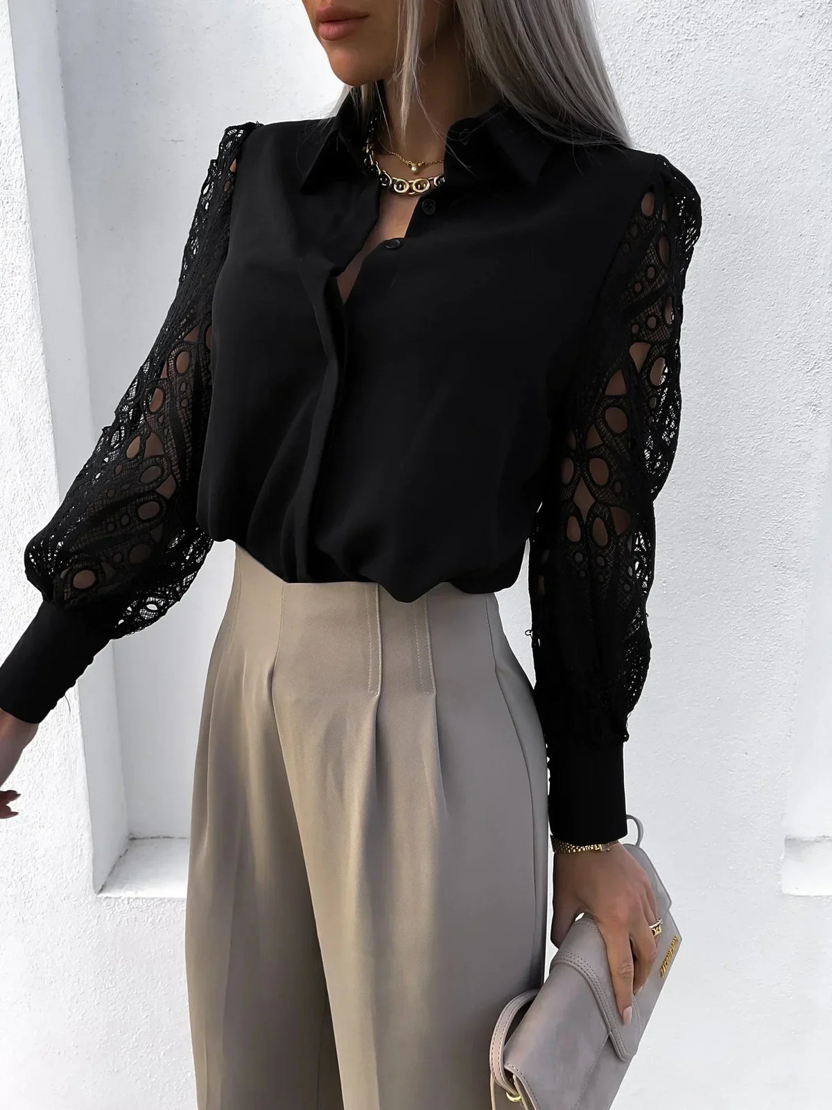 Lily | Women’s Blouse with Exquisite Sleeves