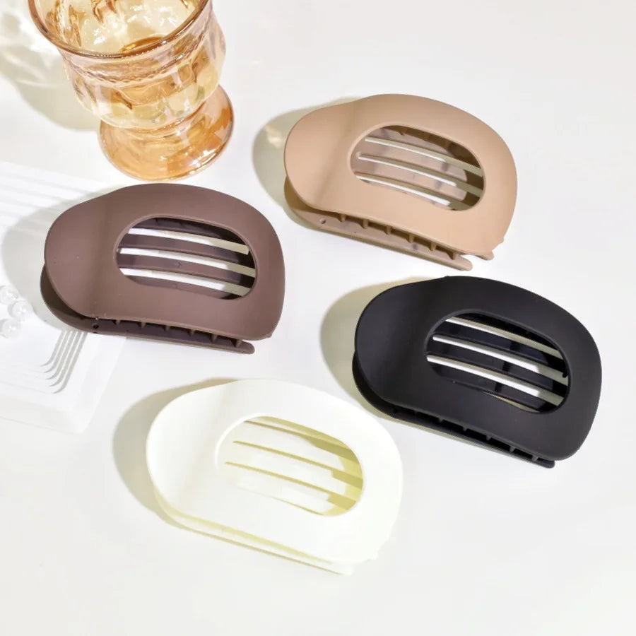 Brenda | Women’s Oval Hair Clip with Matte Finish
