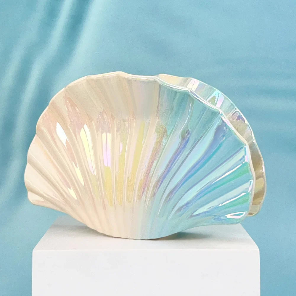 Muweordy | Women’s Gradient Shell Hair Claw with Shimmer