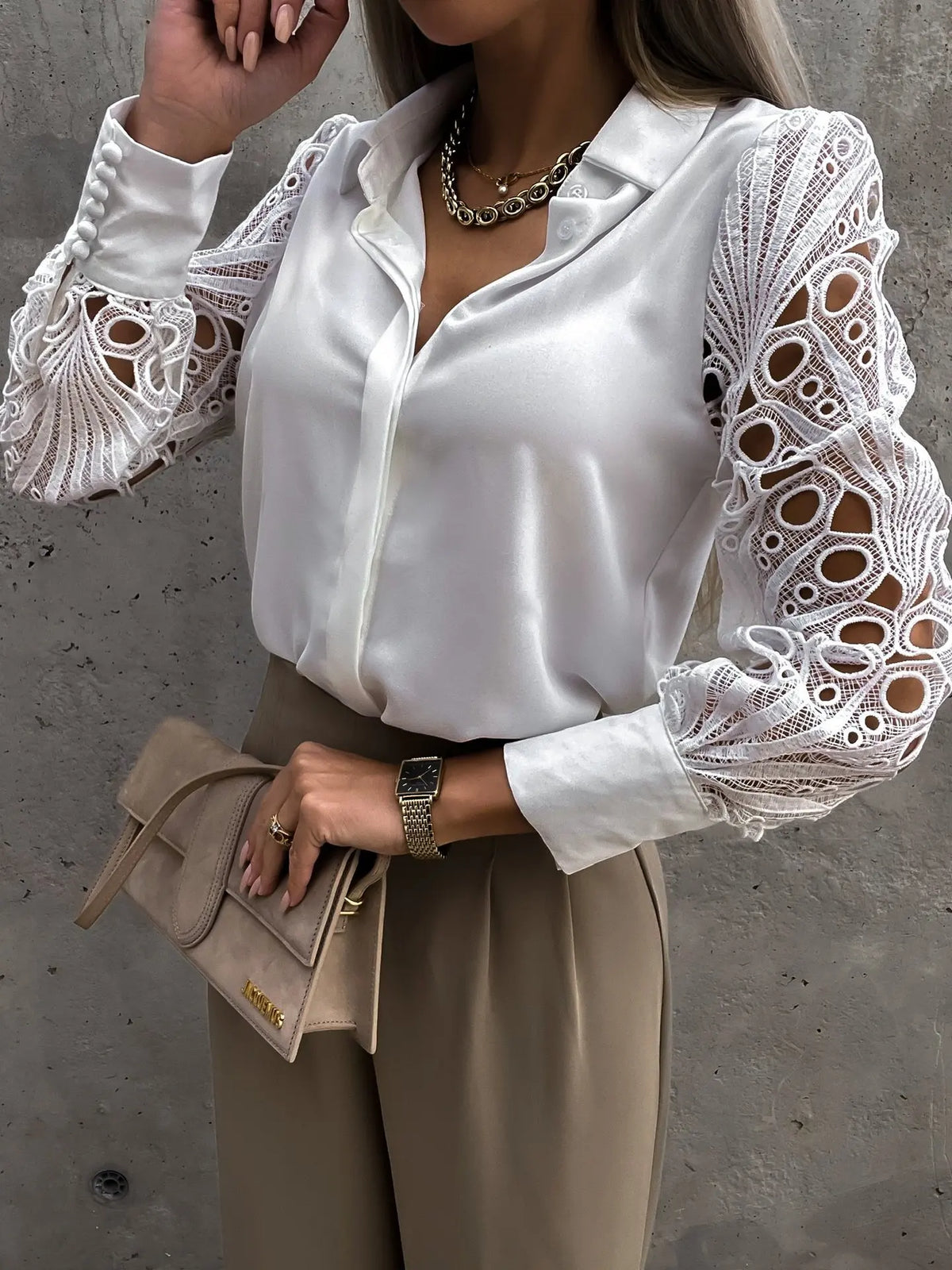 Lily | Women’s Blouse with Exquisite Sleeves