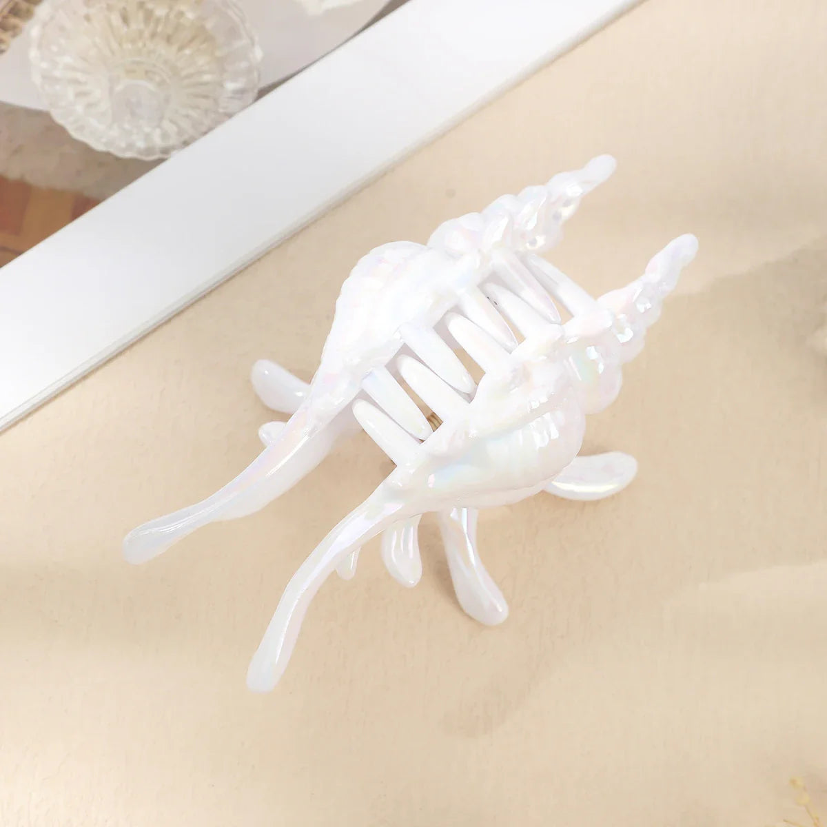 AWAYTR | Women’s Ocean Conch Hair Claw with Grip