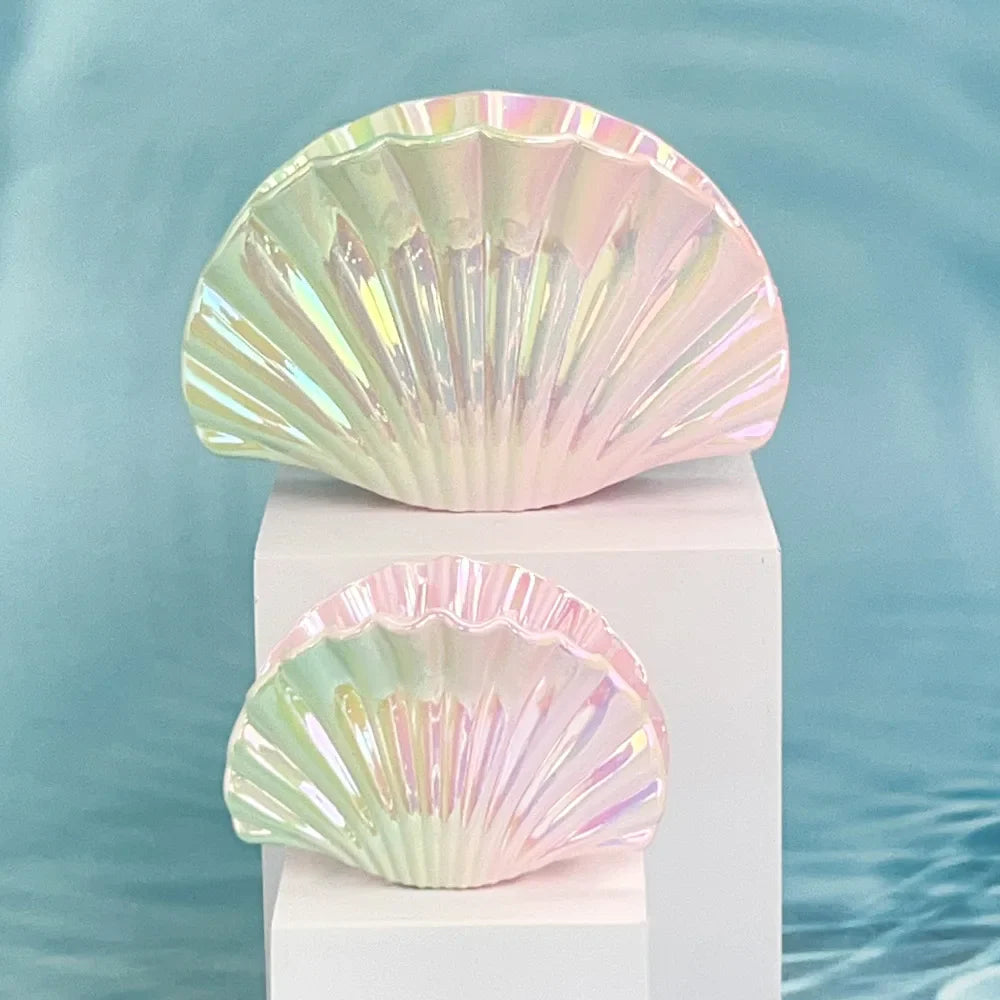 Muweordy | Women’s Gradient Shell Hair Claw with Shimmer