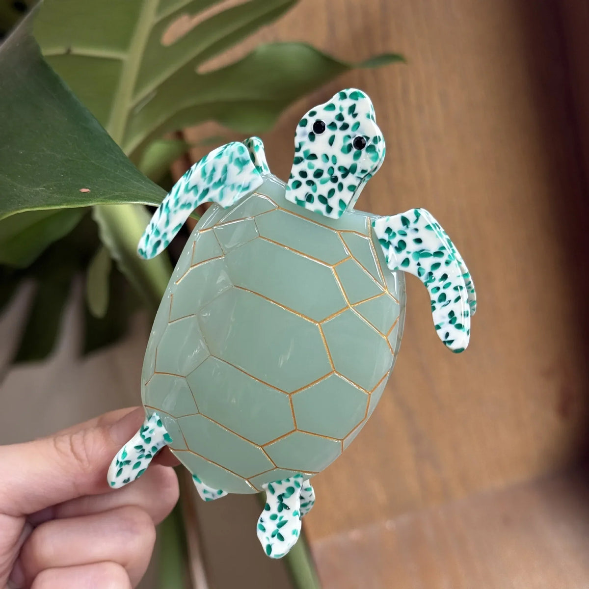 Alira | Women’s Mermaid Tortoise Hair Clip with Grip