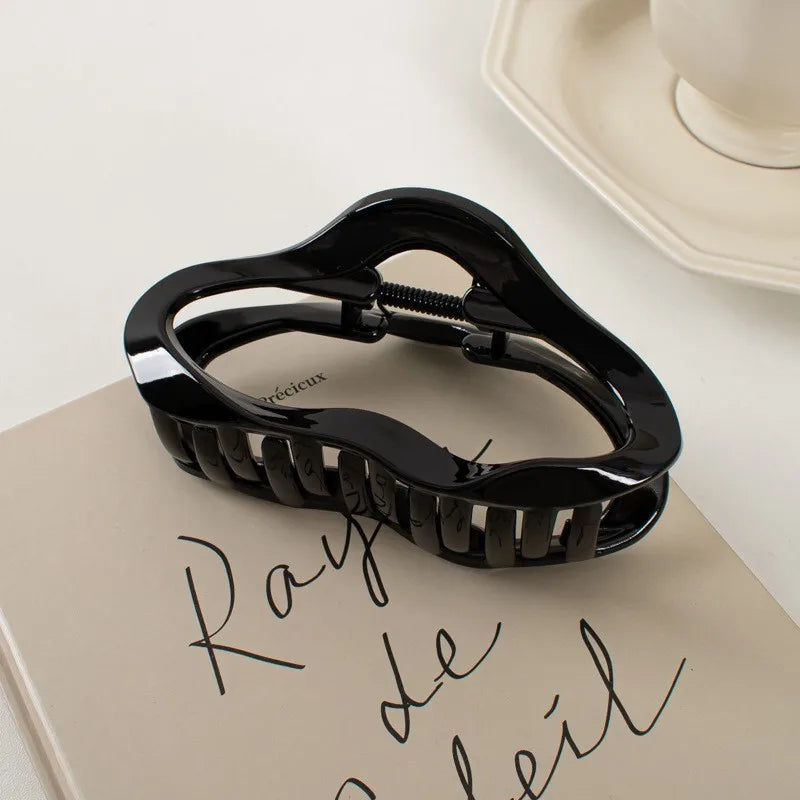 Jarra | Women’s Irregular Cave Hair Clips with Claws