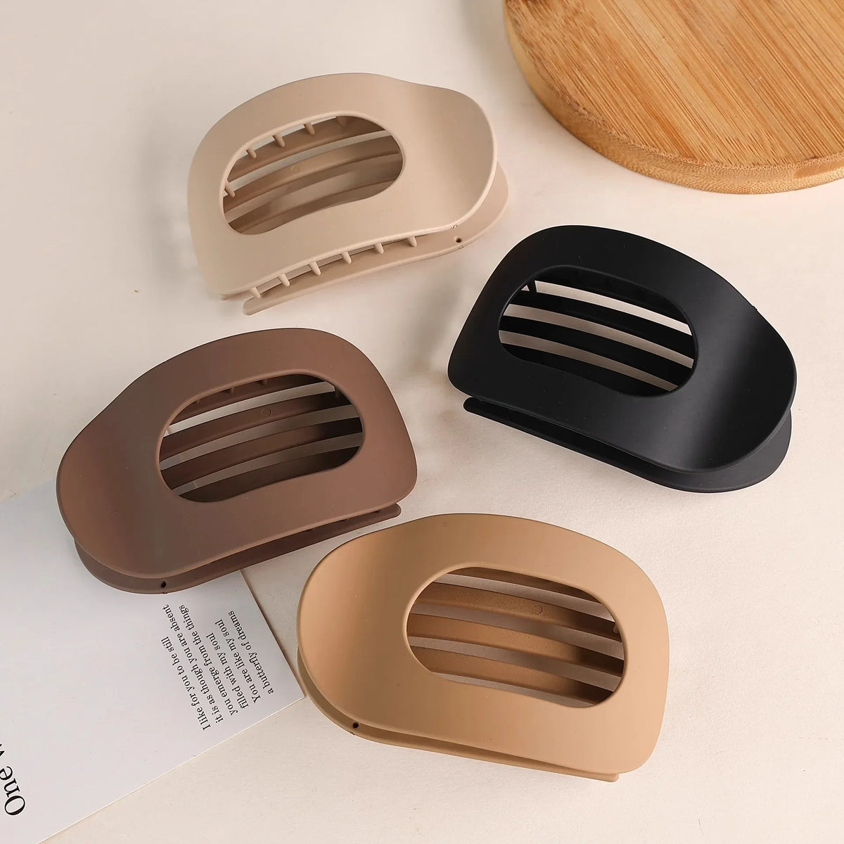 Brenda | Women’s Oval Hair Clip with Matte Finish