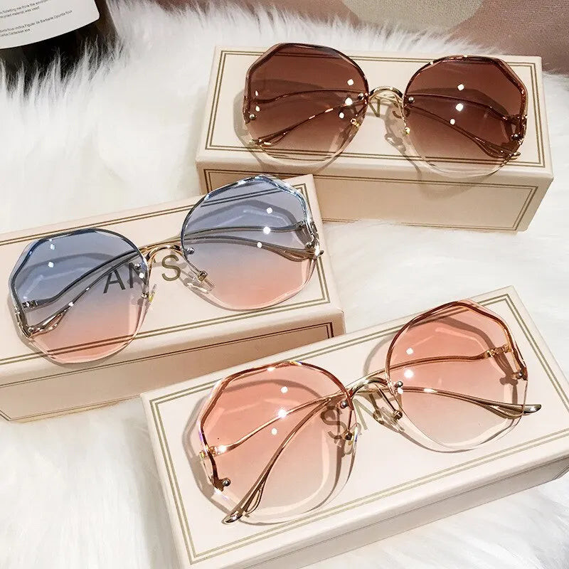 Moana | Women’s Oversized Square Sunglasses with UV Protection