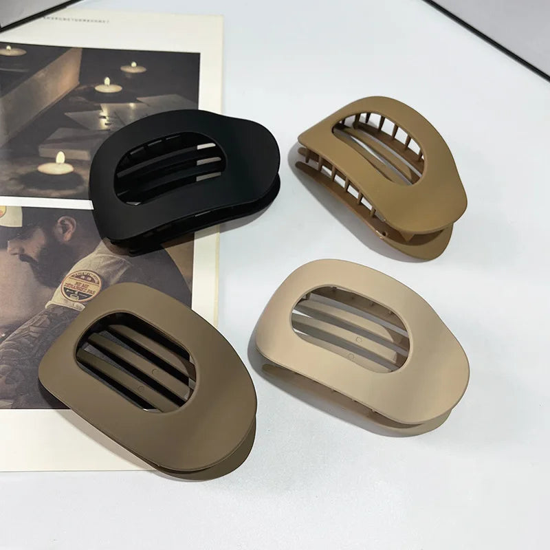 Brenda | Women’s Oval Hair Clip with Matte Finish