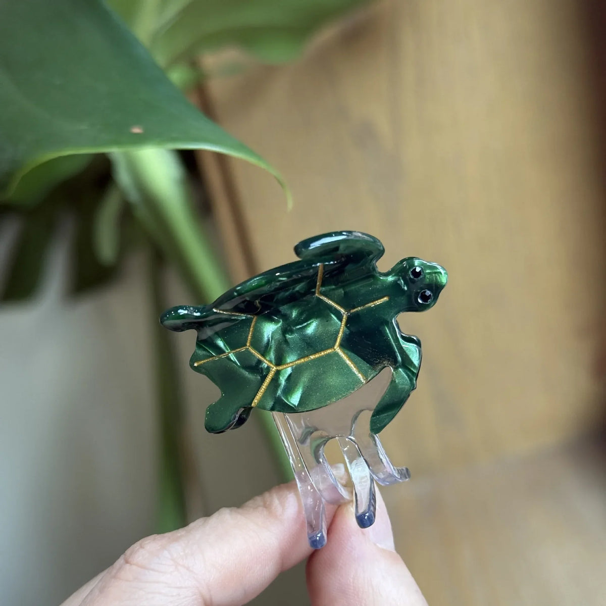 Alira | Women’s Mermaid Tortoise Hair Clip with Grip