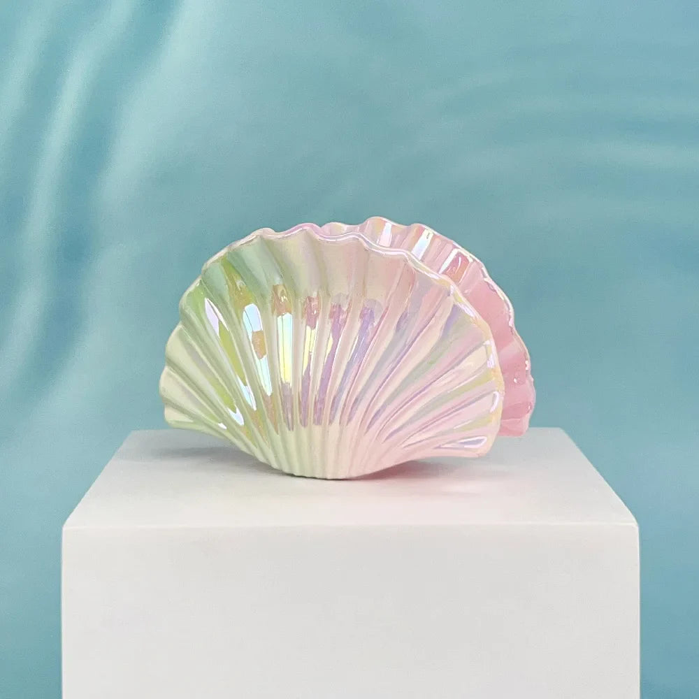 Muweordy | Women’s Gradient Shell Hair Claw with Shimmer