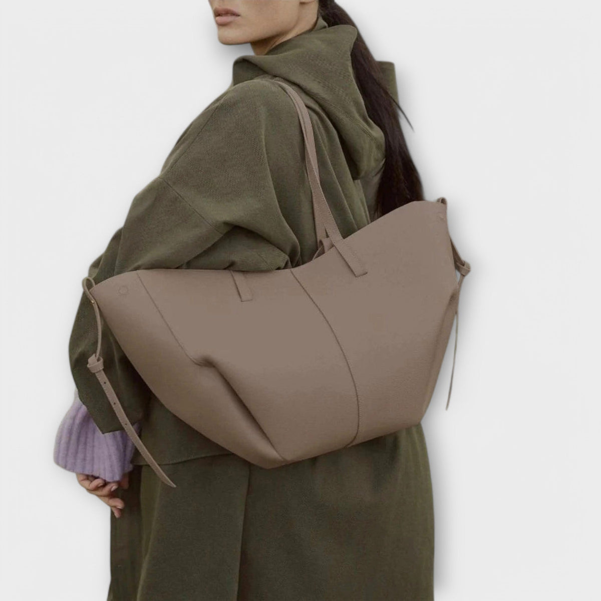 Gunnhild | Women’s Spacious Everyday Bag with Compartments