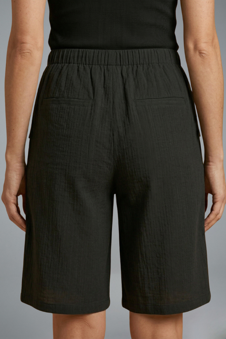 Tara Collins | Relaxed Cargo Shorts For Women