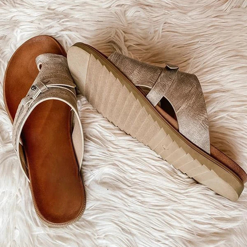 Emersyn | Women’s Toe Loop Sandals with Cross Strap