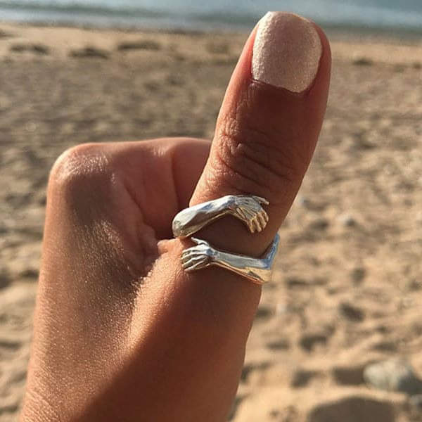 Skylar | Women’s Embrace Ring with Twist Design