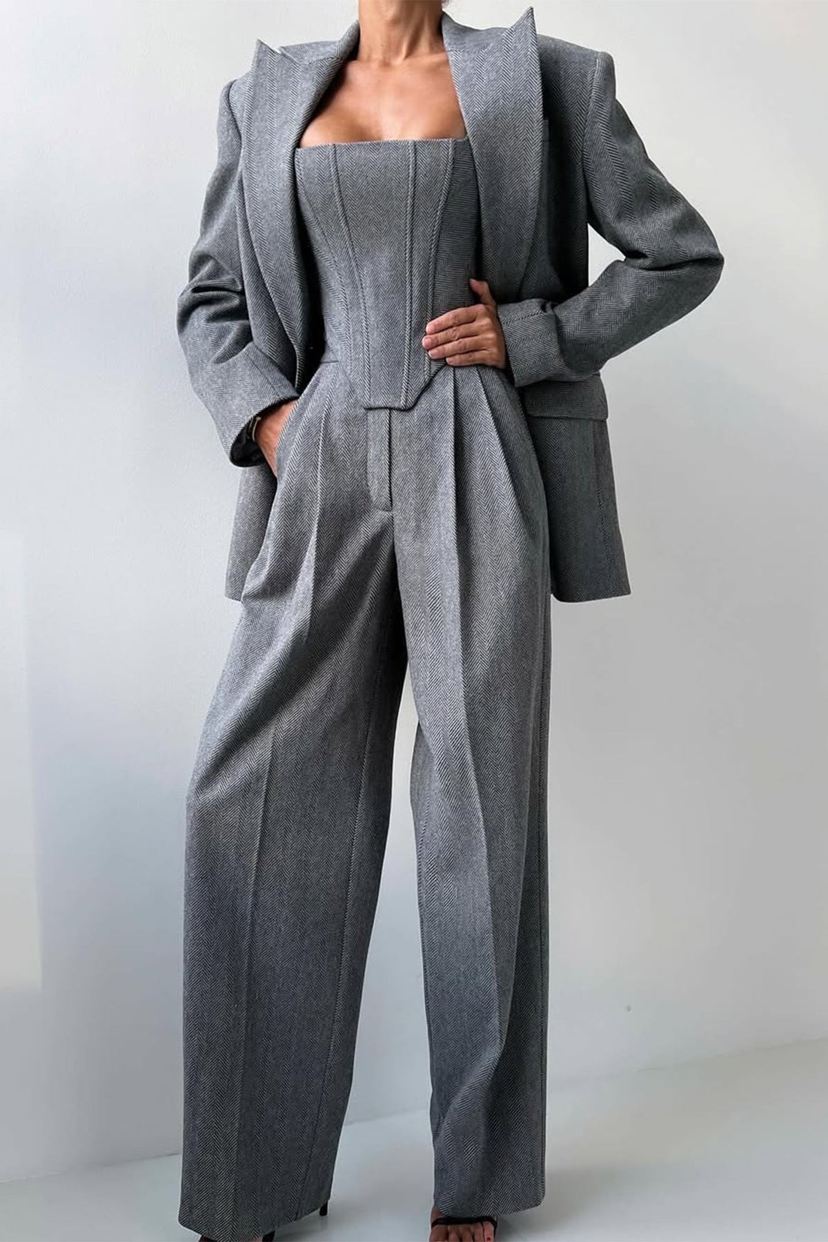 Bellamy | Women’s Three Piece Suit with Herringbone Weave
