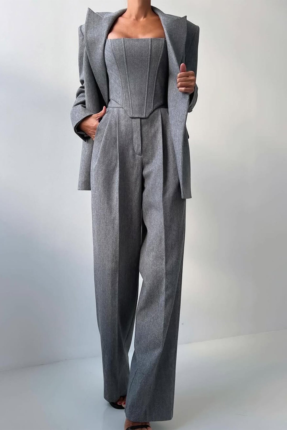 Bellamy | Women’s Three Piece Suit with Herringbone Weave