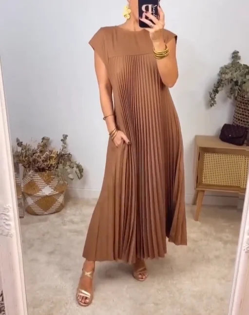 Gwendoline | Women’s Pleated Maxi Dress with Flowing Silhouette