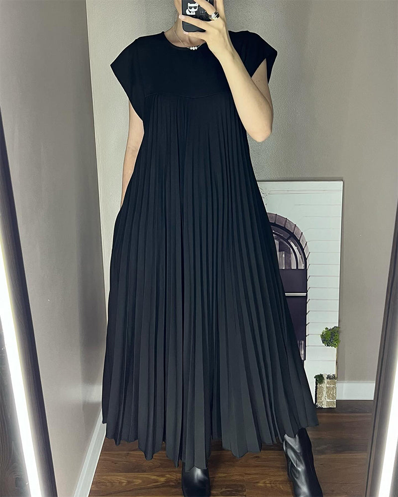 Gwendoline | Women’s Pleated Maxi Dress with Flowing Silhouette
