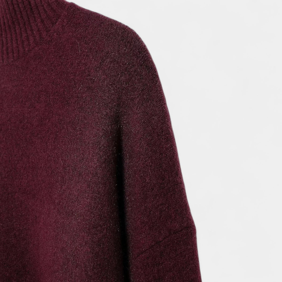 Delilah | Women’s Turtleneck Long-Sleeve Sweater with Relaxed Fit