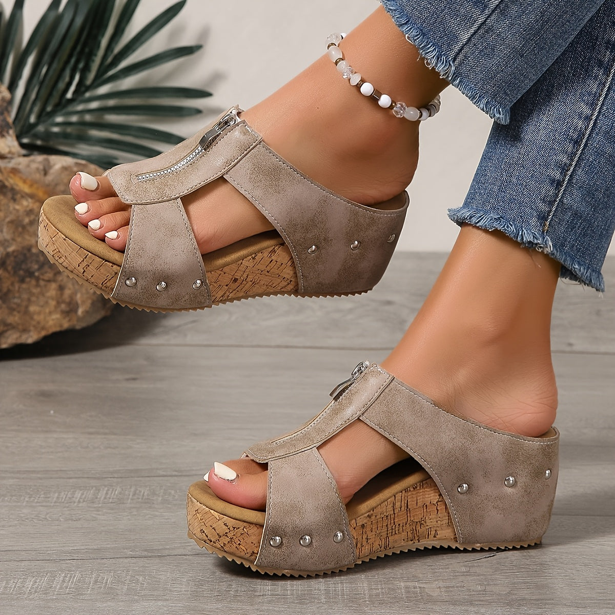 Sunshine | Women’s Vintage Platform Sandals with Zip Closure