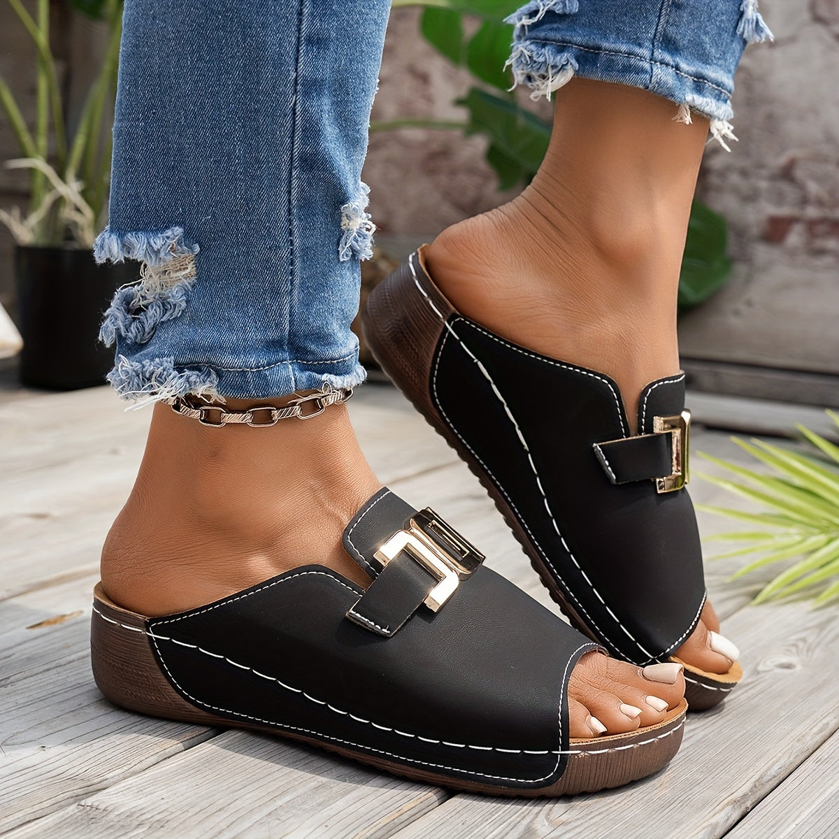 Capella | Women’s Sandals with Gold Buckle Straps